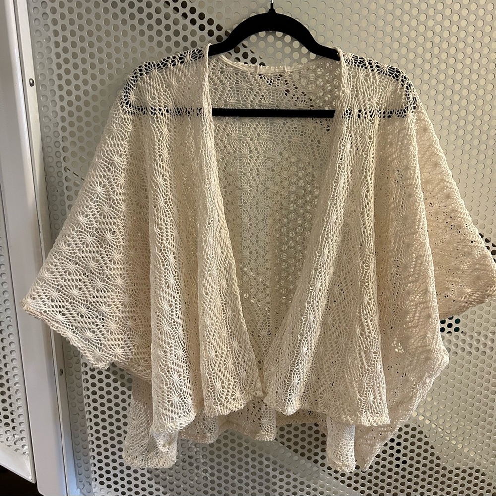 Crochet Sweater Open Front One Size in Off-White GUC